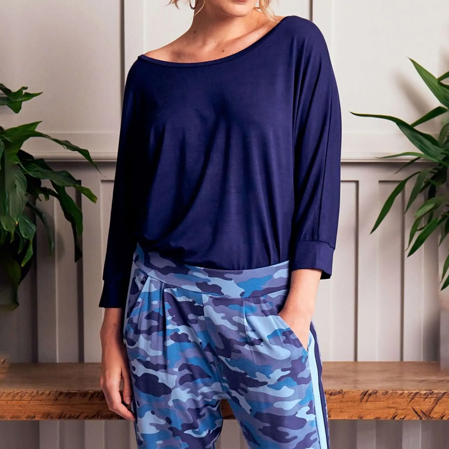 Asquith Grace 3/4 Sleeves Batwing Longline Top