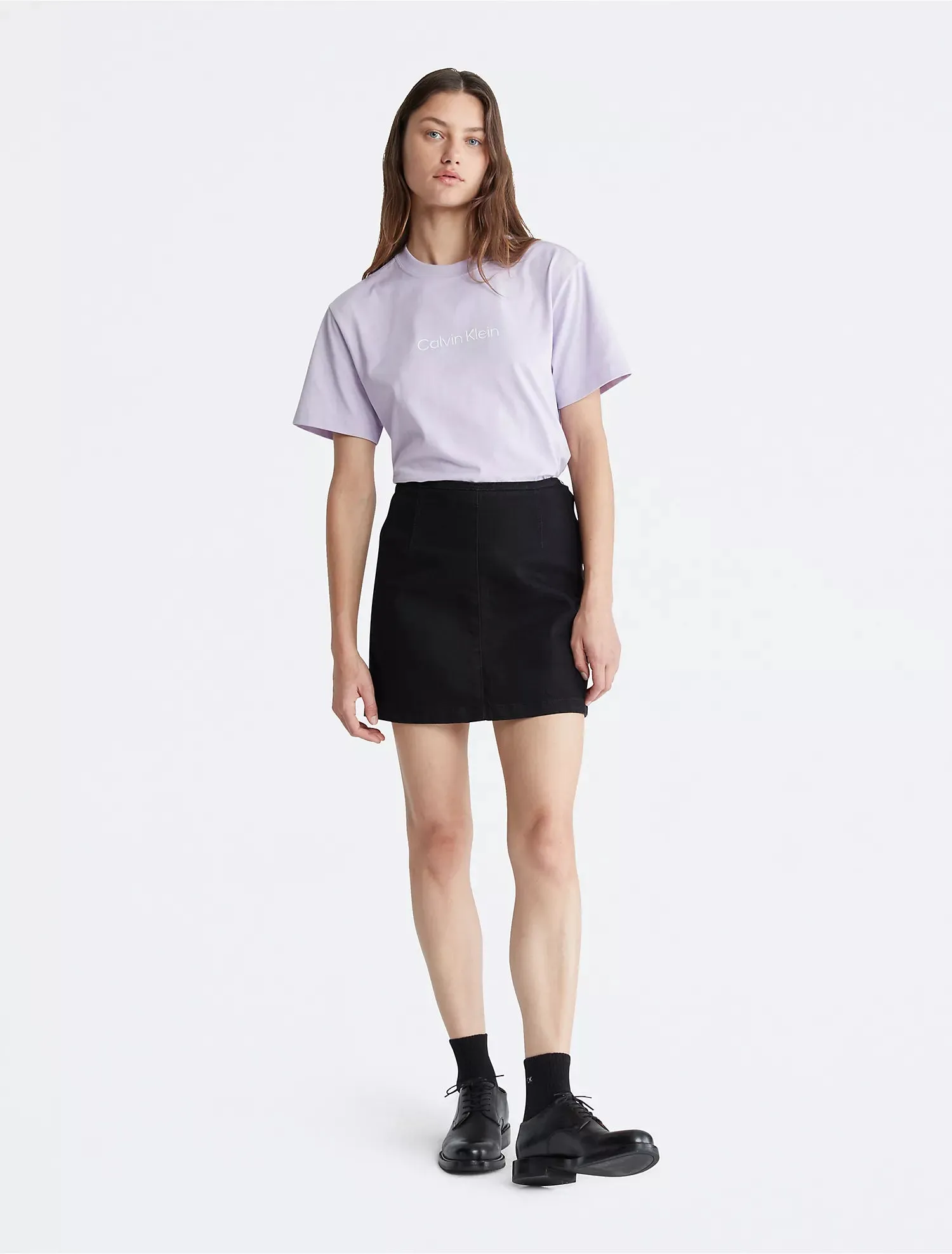 Calvin Klein Relaxed Fit Standard Logo Crewneck T-Shirt - Women