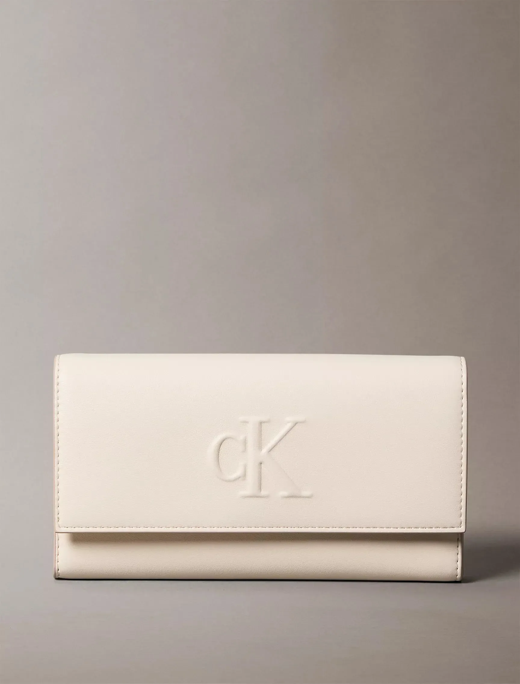 Calvin Klein Sculpted Impression Wallet - Women