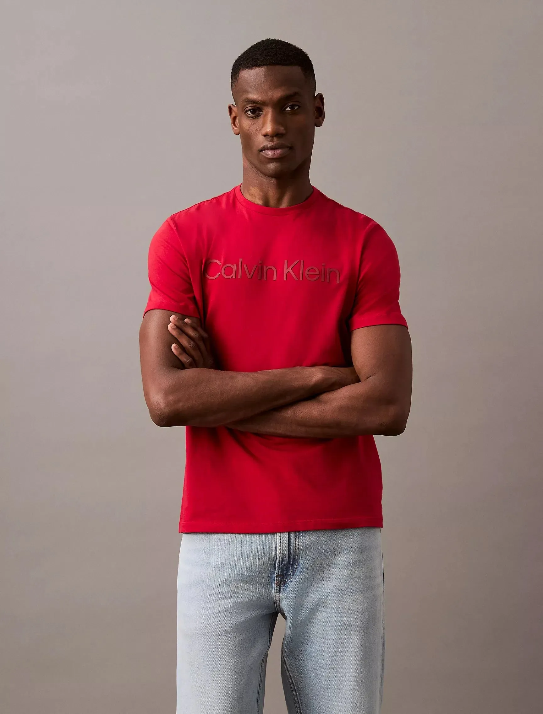 Calvin Klein Standard Logo Classic T-Shirt - Men